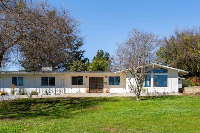 Detail Gallery Image 7 of 39 For 1743 Green Briar Circle, Fallbrook,  CA 92028 - 3 Beds | 2 Baths