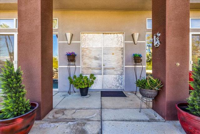 39061 Bel Air Drive, Cathedral City CA: https://media.crmls.org/mediaz/341f420a-5a1c-4adc-b408-3d450e9084f4.jpg