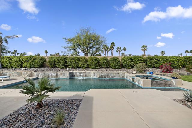 50 Toscana Way E, Rancho Mirage, CA 92270
