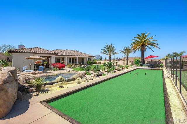 15674 Via Santa Pradera, San Diego CA: https://media.crmls.org/mediaz/341fde17-dad9-4762-9b6b-8a7fef0e4f15.jpg