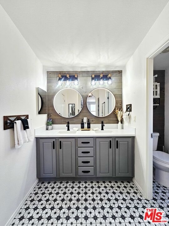 3838 Indian Cove Road,  CA: https://media.crmls.org/mediaz/341ffa8a-8a71-4bc5-8cc3-34cabd62ca59.jpg