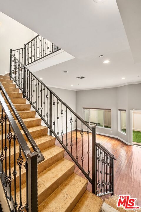 5241 Colodny Drive, Agoura Hills CA: https://media.crmls.org/mediaz/34205d39-f69a-46fb-8d05-599cdc4aa79a.jpg