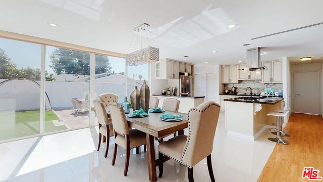 8212 Belford Avenue, Los Angeles CA: https://media.crmls.org/mediaz/3420a544-fbfe-4d55-befc-d000799f5802.jpg