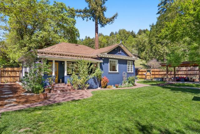 4200 Glenwood Drive, Scotts Valley CA: https://media.crmls.org/mediaz/3421f1c0-de84-42af-9579-e5255affc351.jpg