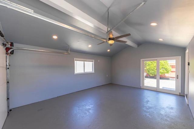 1032 Toyon Drive, Burlingame CA: https://media.crmls.org/mediaz/3421fa41-1aa1-4d00-896c-91de565193b6.jpg