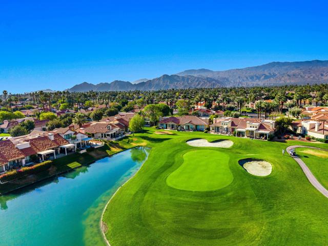 117 Avellino Circle, Palm Desert, CA 92211