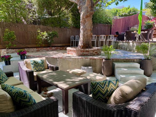 1082 Lupin Way, San Carlos CA: https://media.crmls.org/mediaz/3422ca6d-dc0b-4044-8a58-8c9035dd7a11.jpg