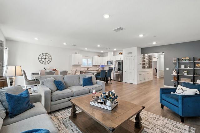 3826 Fong Ranch Road, Sacramento CA: https://media.crmls.org/mediaz/3423d551-2440-4518-9754-1440efdce499.jpg