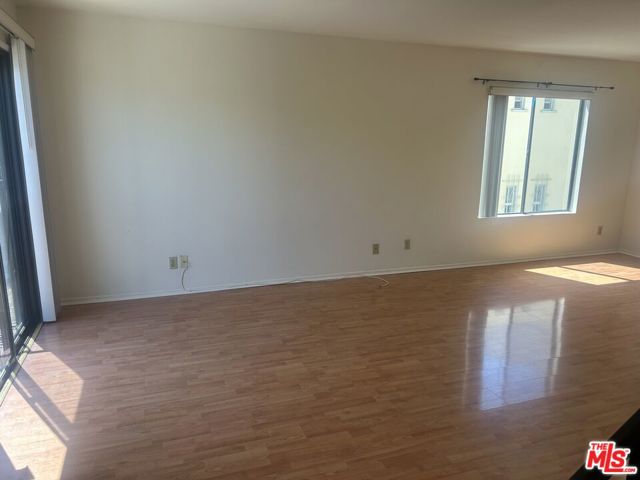 8515 Saturn Street, Los Angeles CA: https://media.crmls.org/mediaz/3423dad0-0e7d-4758-bde2-a97921b825c5.jpg