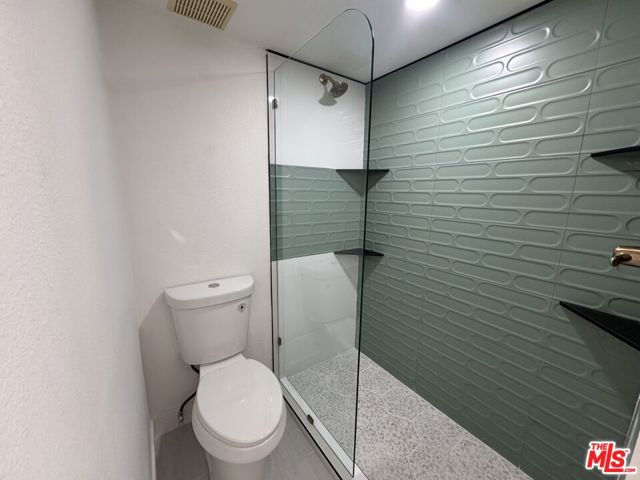 5300 E Waverly Drive, Palm Springs CA: https://media.crmls.org/mediaz/34244d08-ef2e-447d-9353-8ef1bcf52760.jpg