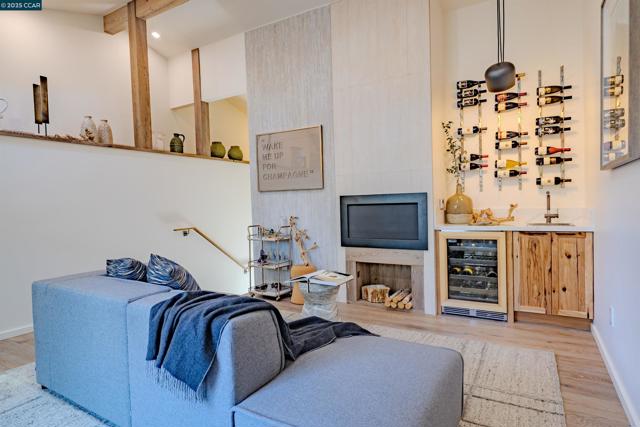 1722 Foothill Blvd, Calistoga CA: https://media.crmls.org/mediaz/3424dfdb-219a-4f42-8f94-a602367148aa.jpg