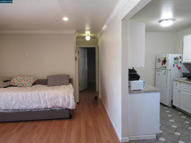 615 15Th St, Richmond CA: https://media.crmls.org/mediaz/3425a282-07dc-468a-914f-84a18c840ff8.jpg