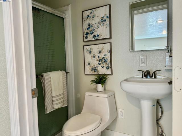 4955 Swindon Pl, Newark CA: https://media.crmls.org/mediaz/3425dafd-cb91-47ec-b333-f2dbde045fe8.jpg
