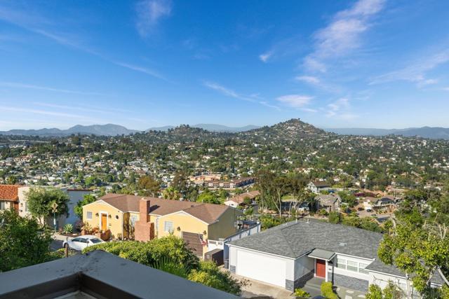 4334 Valle Dr., La Mesa CA: https://media.crmls.org/mediaz/34260390-0387-4088-b121-8a69e666b0d0.jpg