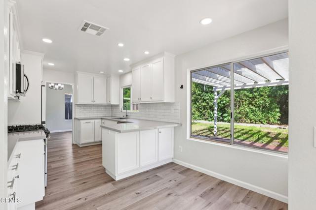 Detail Gallery Image 15 of 48 For 5451 Summerfield St, Camarillo,  CA 93012 - 4 Beds | 3 Baths