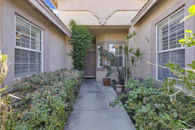 245 Strada Nova, Palm Desert, CA 92260