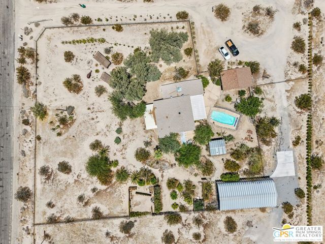 22950 Henry Road, Desert Hot Springs CA: https://media.crmls.org/mediaz/34281ce0-ca99-4ab1-aa23-25203caaf759.jpg