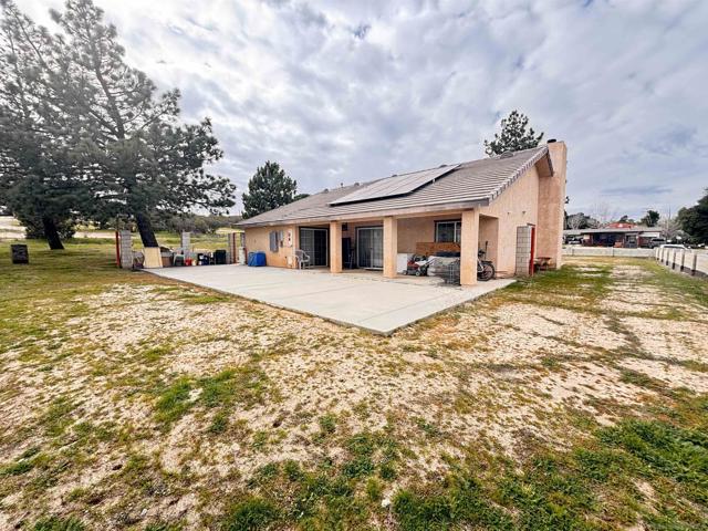 2185 Manzanita Ln, Boulevard CA: https://media.crmls.org/mediaz/34289873-3ac8-432b-a7e9-79d1d80ffc60.jpg