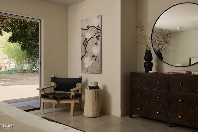 Detail Gallery Image 28 of 38 For 4781 Round Top Dr, Los Angeles,  CA 90065 - 4 Beds | 2 Baths