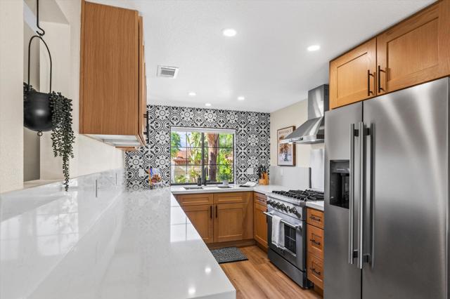 126 Avellino Circle, Palm Desert CA: https://media.crmls.org/mediaz/34299b86-eb54-477c-baad-7457f9a04c5b.jpg