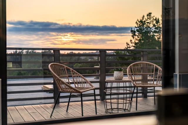 407 Quail Run, Aptos CA: https://media.crmls.org/mediaz/3429eef8-b650-4673-82ef-a52c6822e977.jpg