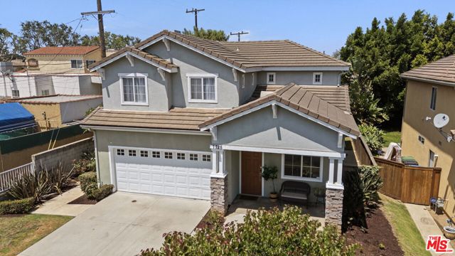 7725 Victoria Avenue, Inglewood CA: https://media.crmls.org/mediaz/342aea9b-51d2-4651-a220-64d17fd8fbc1.jpg