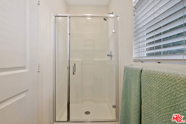 21990 Moveo Drive, Santa Clarita CA: https://media.crmls.org/mediaz/342b1ef0-9213-4e62-b5d6-a4486d47f8f5.jpg