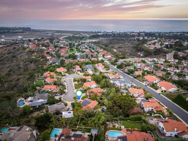 1248 Avocet Ct, Cardiff by the Sea CA: https://media.crmls.org/mediaz/342b567f-7aee-4930-8bc6-22e8cb62ae6b.jpg