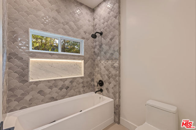 5110 Orange Place, Los Angeles CA: https://media.crmls.org/mediaz/342b5964-d5fe-42ec-95c0-a7d44bbee00c.jpg