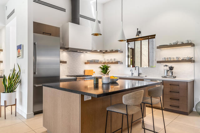 44841 Desert Horizons Drive, Indian Wells CA: https://media.crmls.org/mediaz/342c0d84-72af-4579-b600-7899f9afa545.jpg