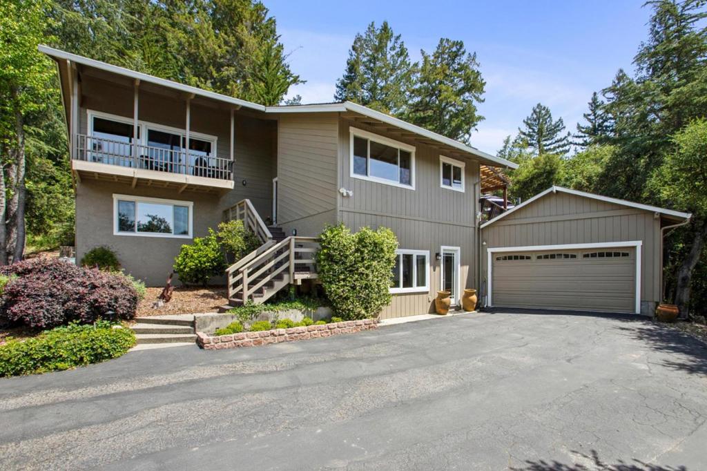 23054 Evergreen Lane