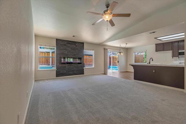 2161 Teakwood Court, Hollister CA: https://media.crmls.org/mediaz/342c6008-88f7-4ce0-8847-7e31dcc16280.jpg