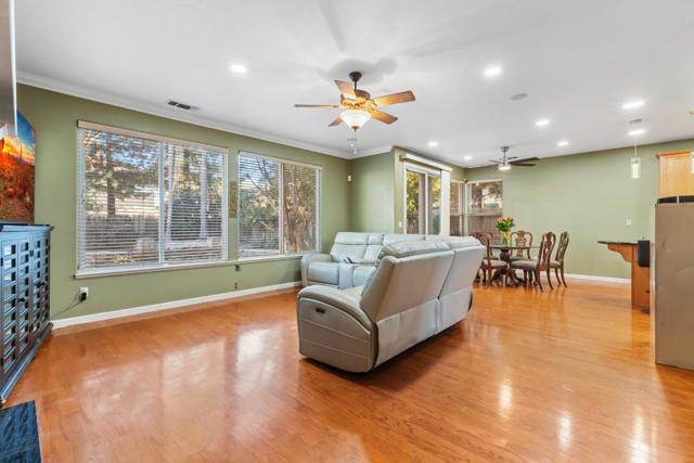 4008 Cortona Drive, Modesto CA: https://media.crmls.org/mediaz/342cdee2-ca7a-4457-a124-7b1fcf98c4da.jpg