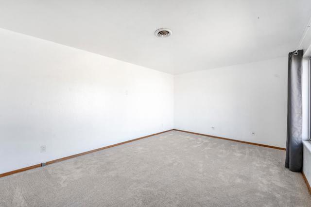 921 Suiter Street, Hollister CA: https://media.crmls.org/mediaz/342e5888-8a83-4b82-9de1-ad841b9f40a4.jpg