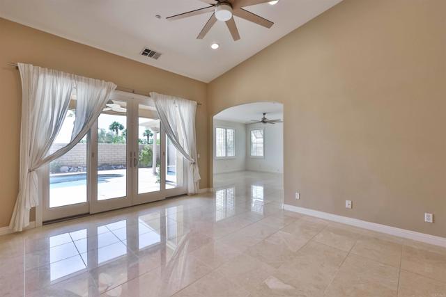 Detail Gallery Image 11 of 54 For 3764 Serenity Trl, Palm Springs,  CA 92262 - 3 Beds | 2/1 Baths