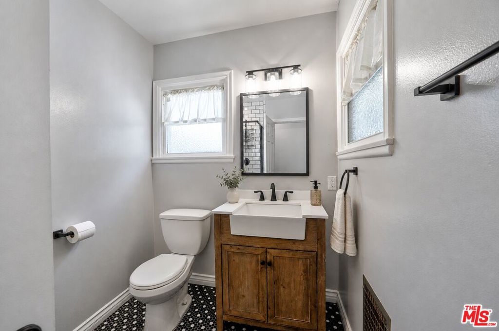 MLS #26862193 image #28