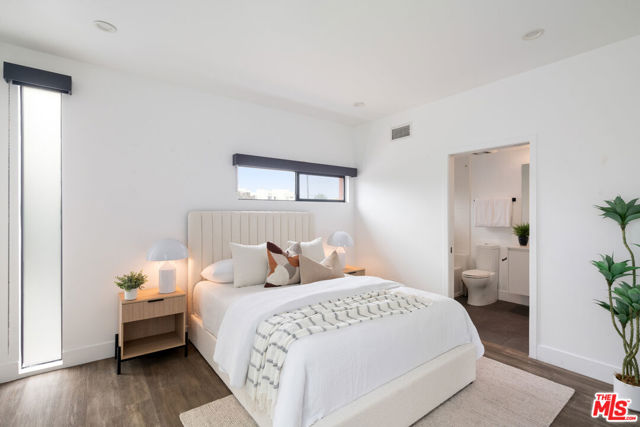 6871 Fountain Avenue, Los Angeles CA: https://media.crmls.org/mediaz/342f07ec-056c-4642-9997-53c70f7331e2.jpg