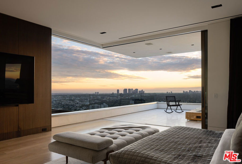 MLS #25597515 image #22