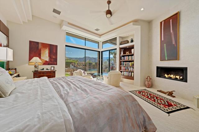 8 Ledgestone Lane, Rancho Mirage CA: https://media.crmls.org/mediaz/342f6f7d-0717-4d3a-a167-fc4bfd45b2e5.jpg
