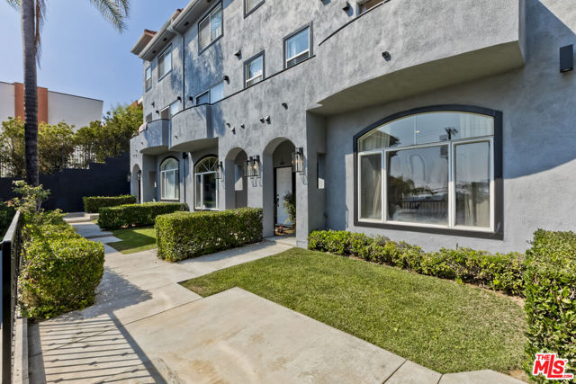 1007 Figueroa Terrace, Los Angeles CA: https://media.crmls.org/mediaz/342f9680-c1cf-4bba-ac4a-c88bfcda1a30.jpg