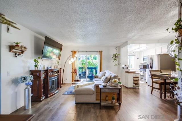 5350 Baltimore Drive, La Mesa CA: https://media.crmls.org/mediaz/34304411-0c0c-415d-b011-bcd546ecd978.jpg