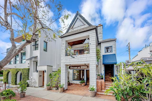 2210 Avenida De La Playa, La Jolla CA: https://media.crmls.org/mediaz/3431430d-d2d6-4916-a00f-0060b37a78e2.jpg