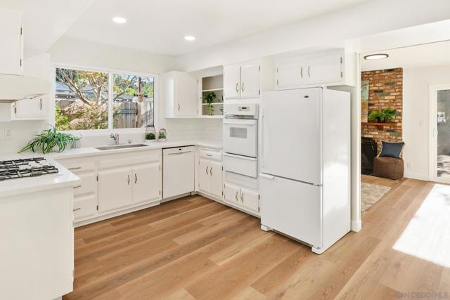 7414 Margerum, San Diego CA: https://media.crmls.org/mediaz/34315109-adcd-4ca7-b85c-42ff7b610ae8.jpg