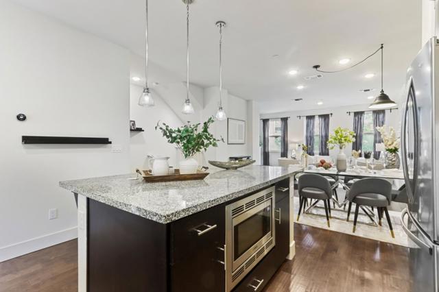 Image 13 of 41 For 457 Diller Street
