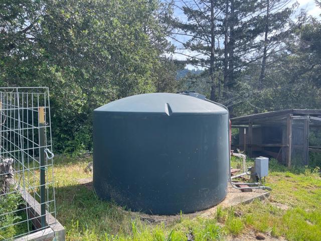 450 Hawk Ridge Road, Boulder Creek CA: https://media.crmls.org/mediaz/34325694-c916-4b8a-aeb3-5acab6770cd8.jpg