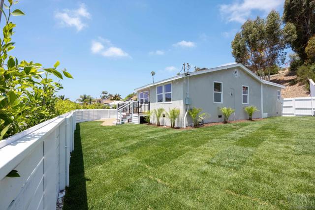 2250 Oceanside Blvd, Oceanside, California 92054, 3 Bedrooms Bedrooms, ,2 BathroomsBathrooms,Single Family Residence,For Sale,Oceanside Blvd,240014373SD