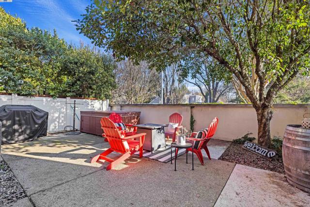 5409 Cameo Ct, Pleasanton CA: https://media.crmls.org/mediaz/34344259-0670-4384-834a-ff51274f18b6.jpg