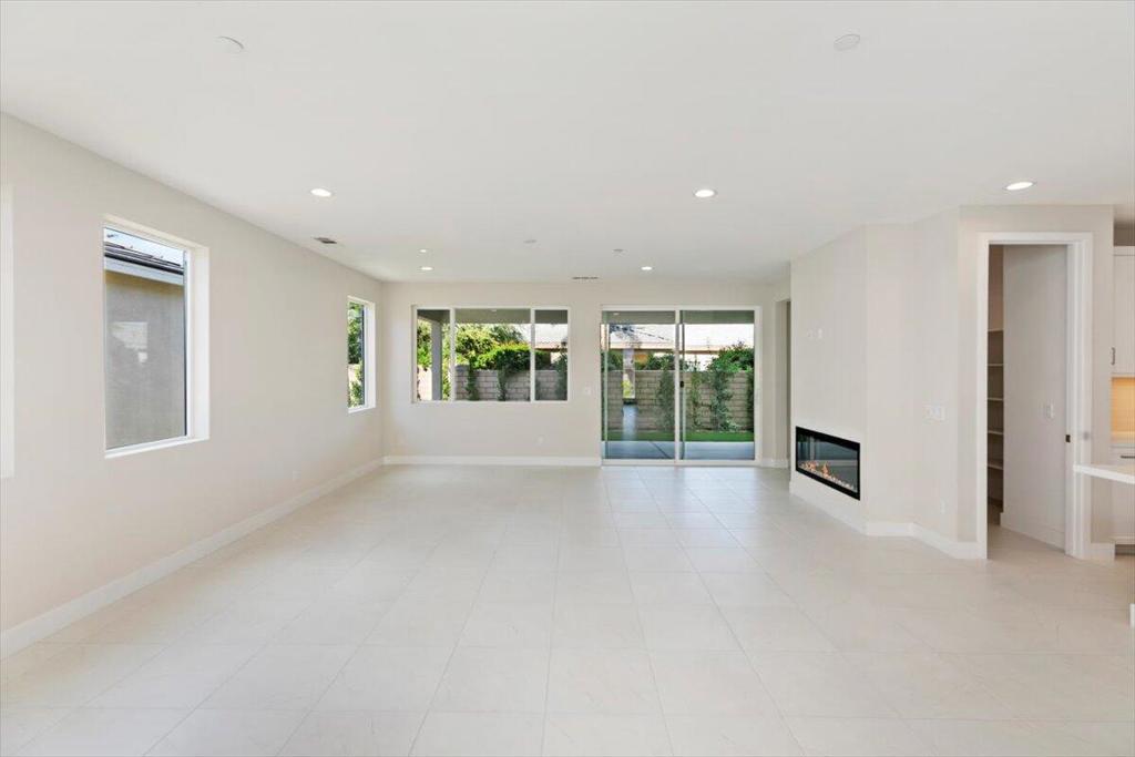 MLS #219141613PS image #5