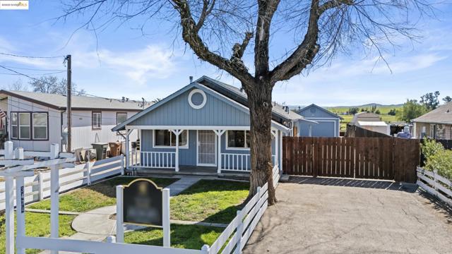 3474 Camino Diablo, Byron CA: https://media.crmls.org/mediaz/34349828-c0c7-4712-876f-a9406bfe8aa0.jpg