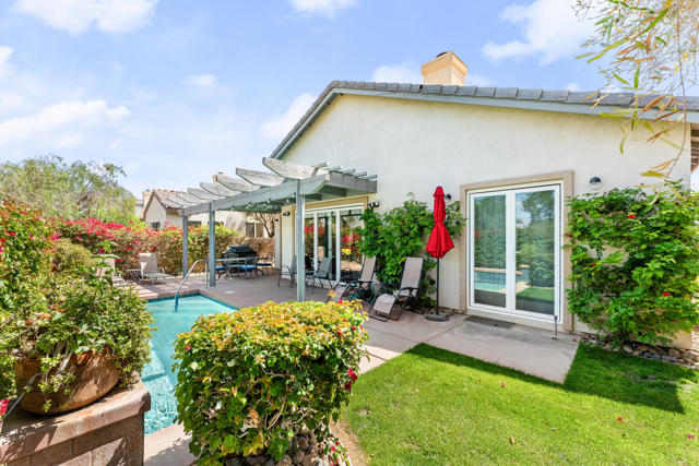 82626 Redford Way, Indio CA: https://media.crmls.org/mediaz/3434df0e-ebc5-45ee-85c9-9c2a2c07a15f.jpg